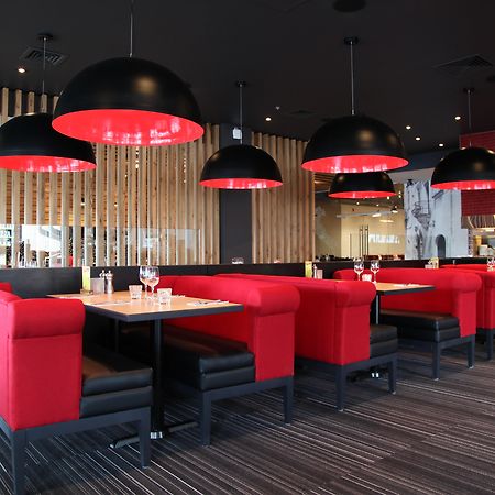 Holiday Inn Calgary South Conference Center エクステリア 写真