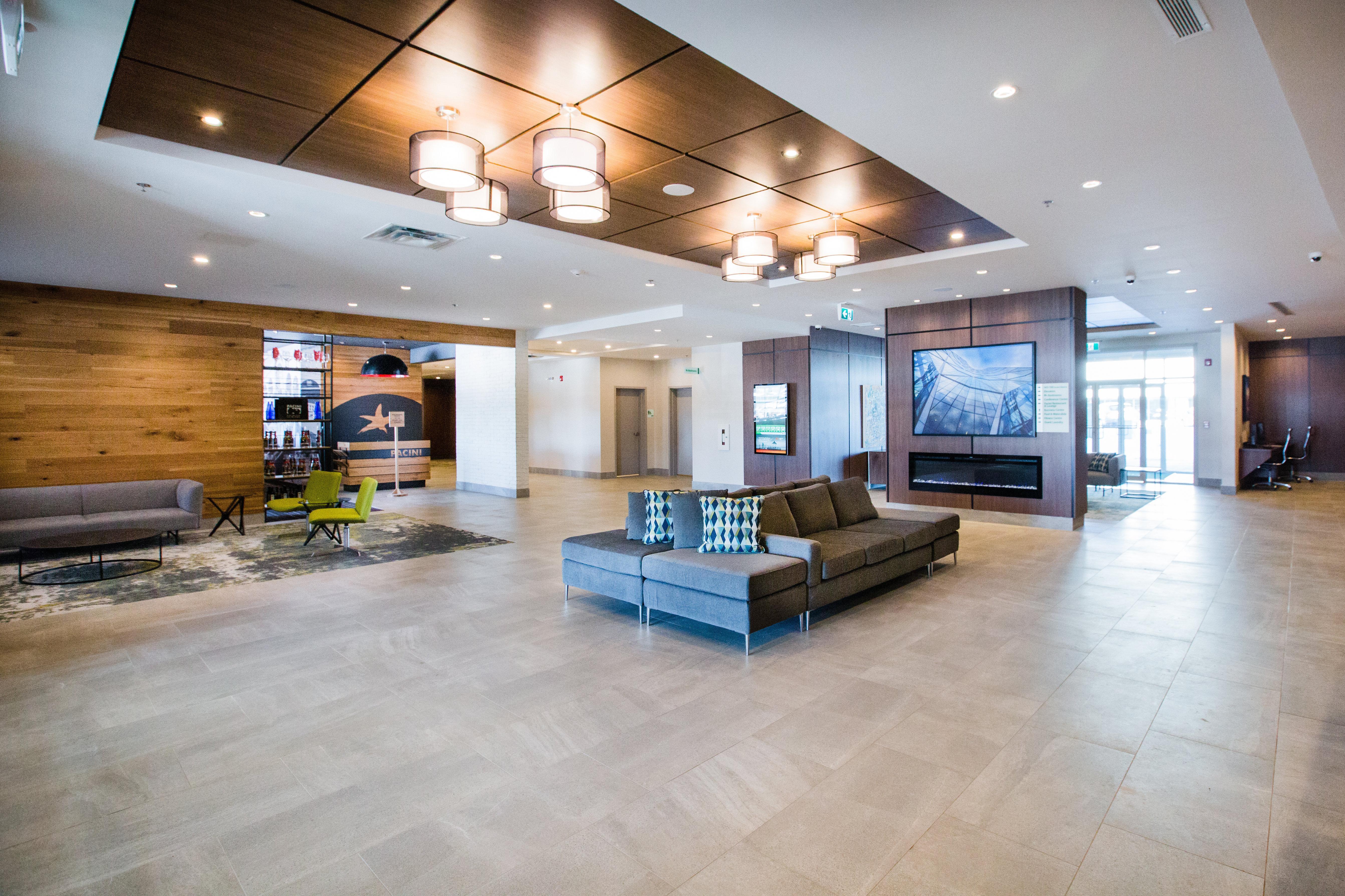 Holiday Inn Calgary South Conference Center エクステリア 写真