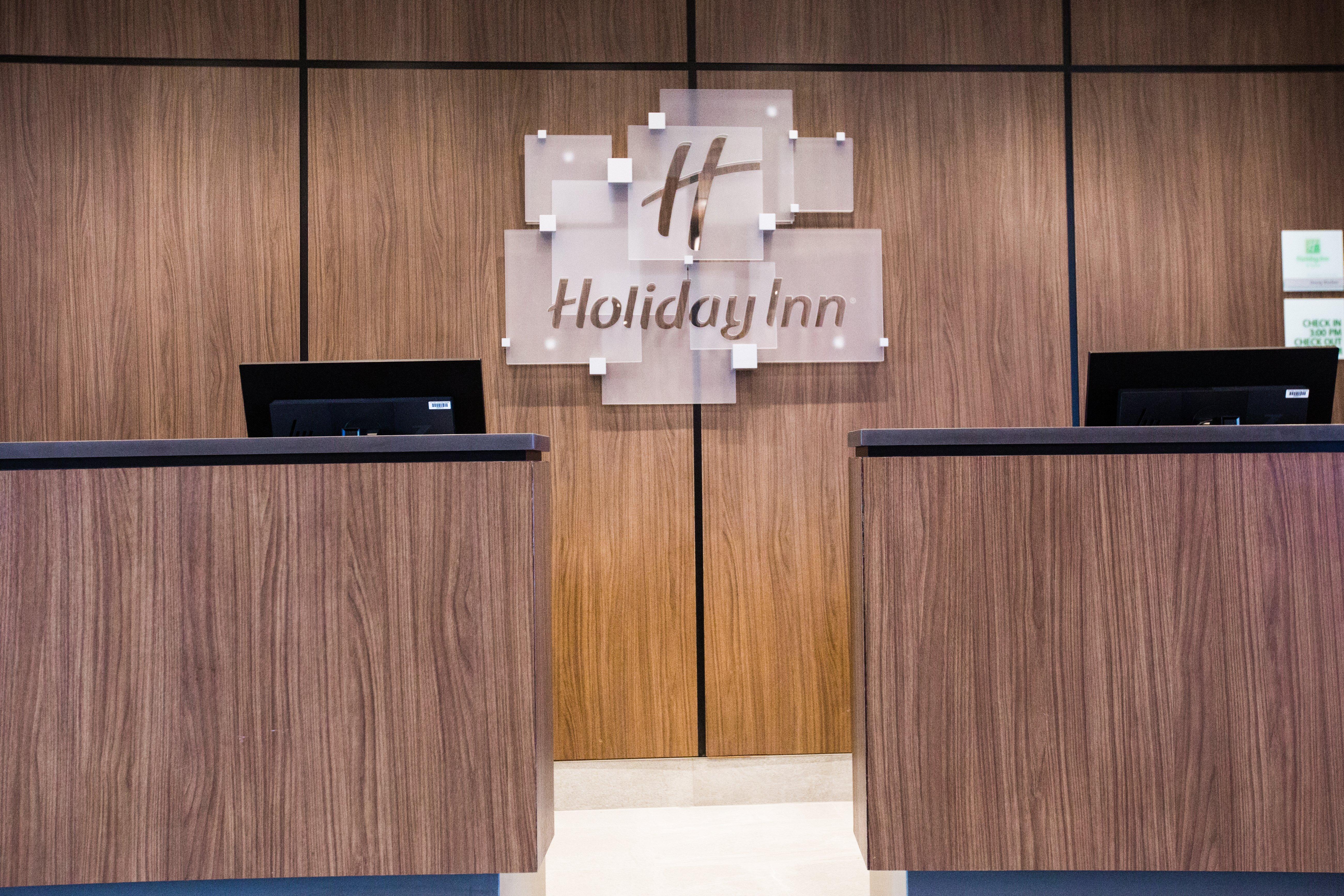 Holiday Inn Calgary South Conference Center エクステリア 写真
