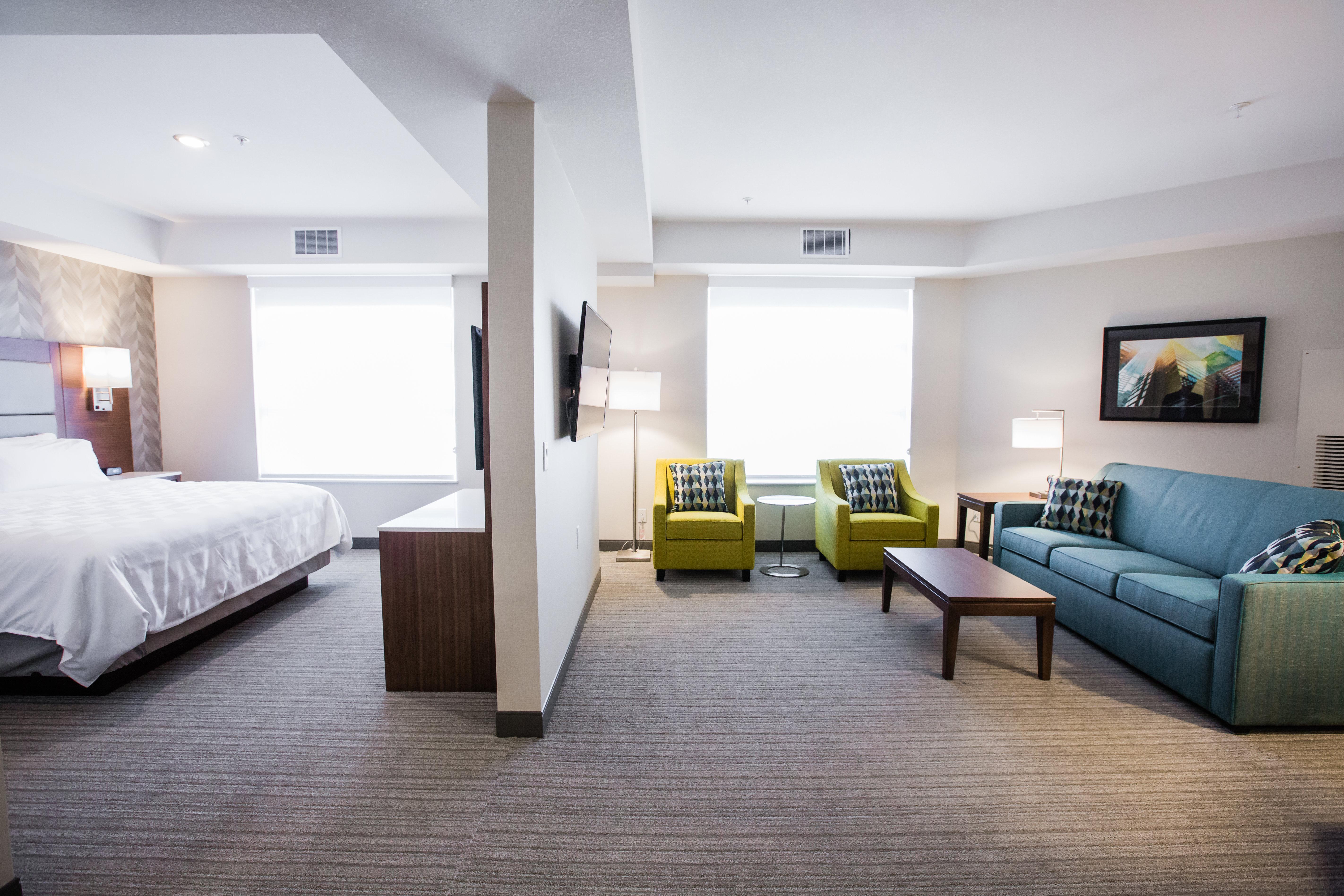 Holiday Inn Calgary South Conference Center エクステリア 写真