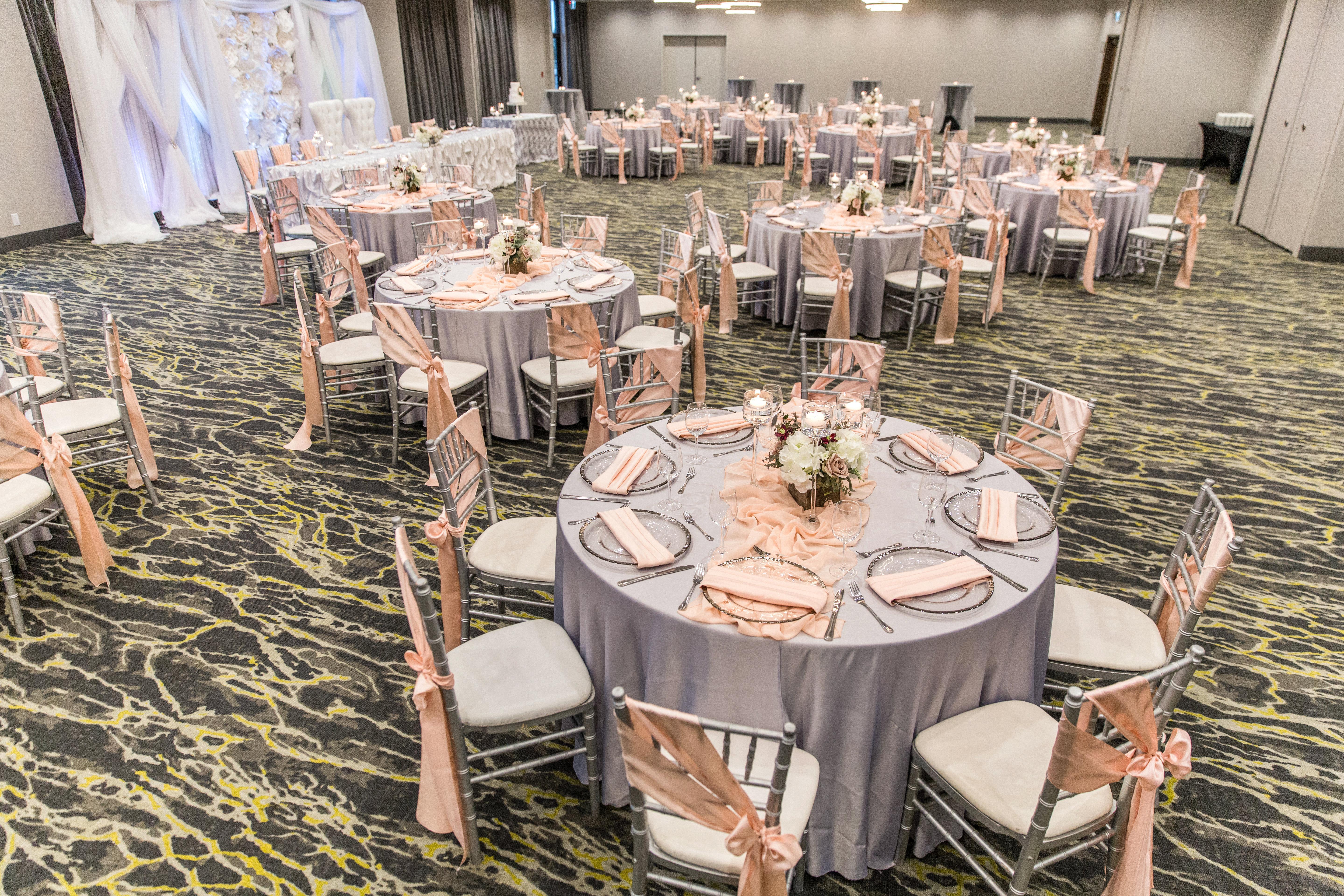 Holiday Inn Calgary South Conference Center エクステリア 写真